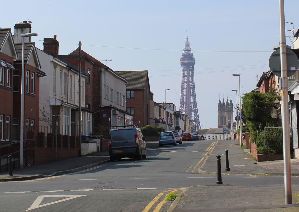 Villa Charles Street à Blackpool Extérieur photo